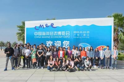 水產國際商務學院組織學生參觀海博會